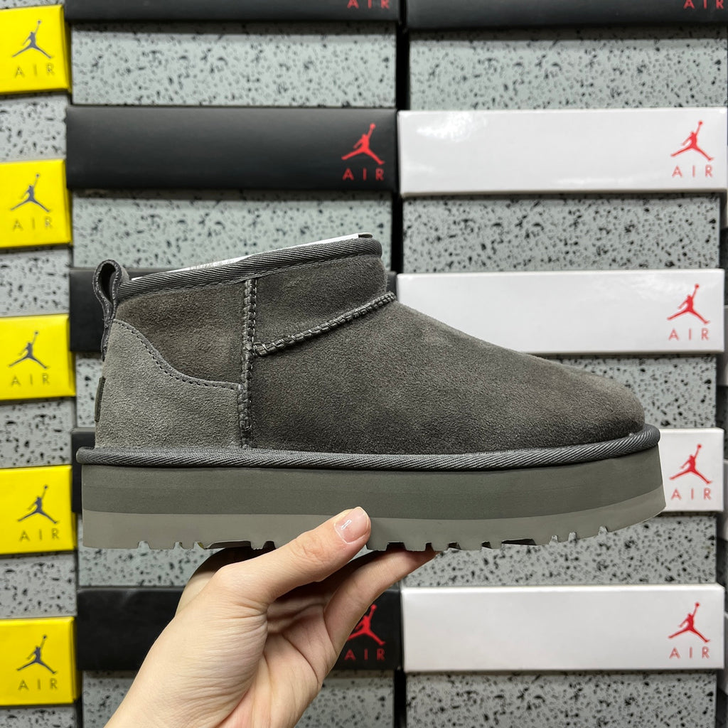 Heeled Snow Boots in Grey – 3cm Heel Winter Boots (EU Sizes 35–40)