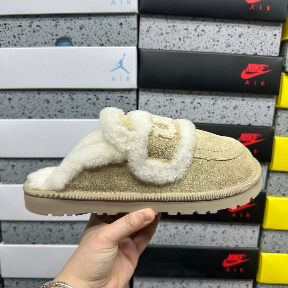 Embroidered Slip-On Snow Boots in Sand – Cozy Winter Mules (EU Sizes 35–40)