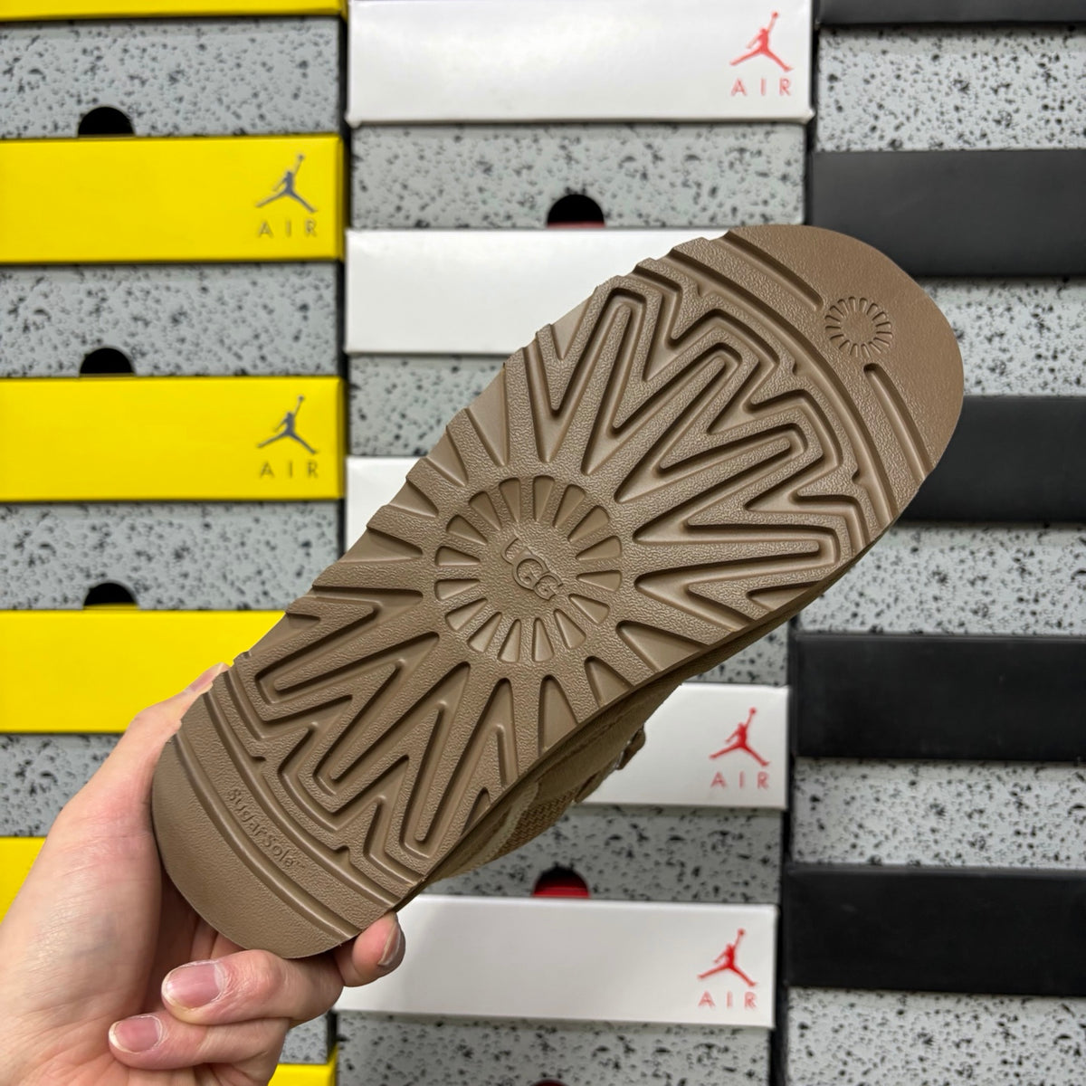 Mel Low-Cut Snow Boots in Sand – Ankle Winter Boots (EU Sizes 35–44)
