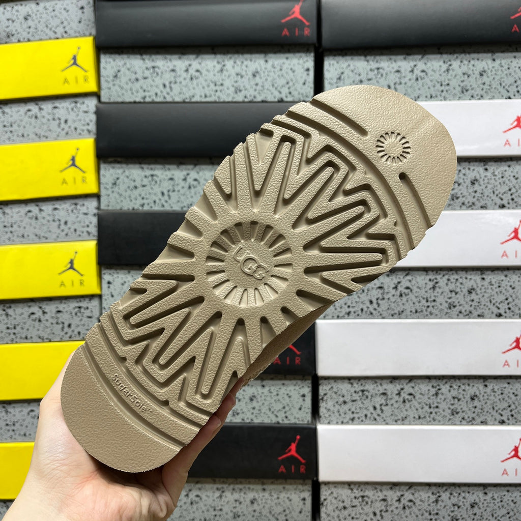 Snow Boots – Sand Sizes 35–40