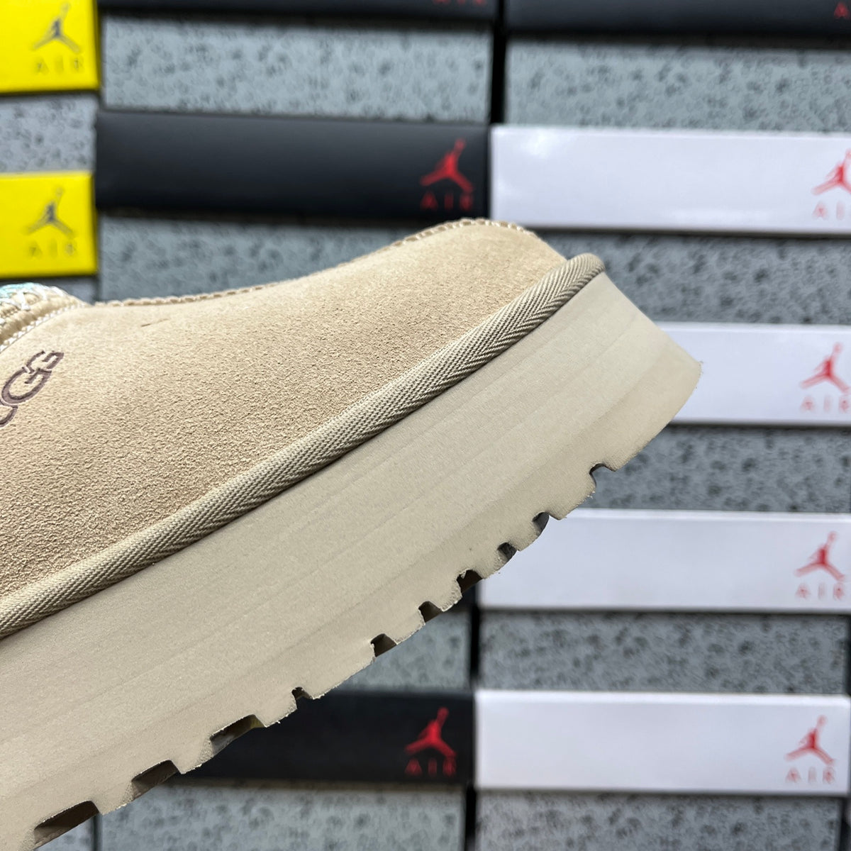 Snow Boots – Sand Sizes 35–40