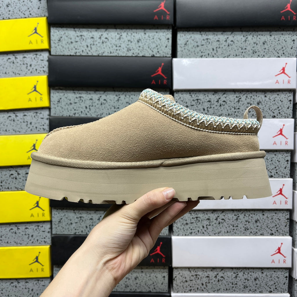 Snow Boots – Sand Sizes 35–40