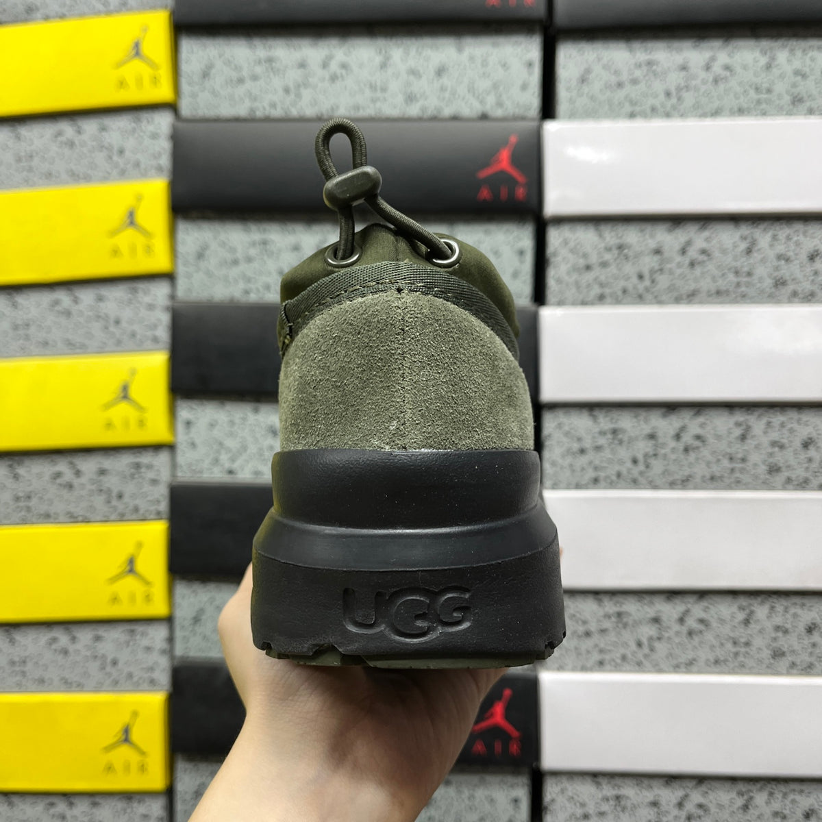 Snow Boots in Green with Black Sole – Wide Size Range Winter Boots (EU Sizes 35–45)