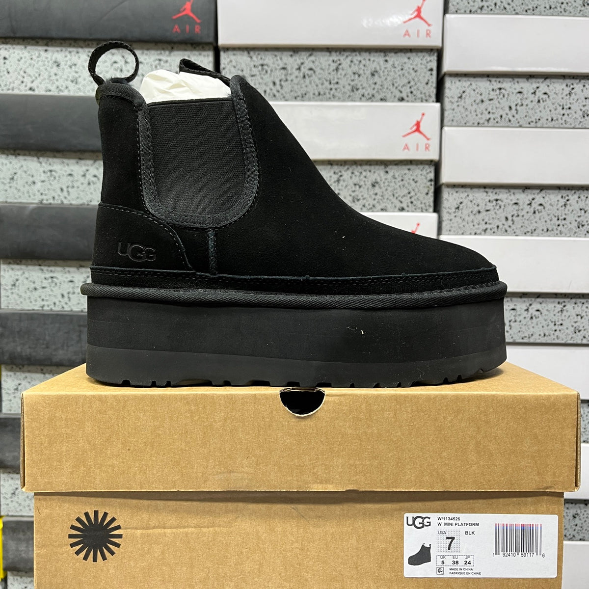 Snow Boots in Black – Sleek Winter Boots (EU Sizes 35–40)