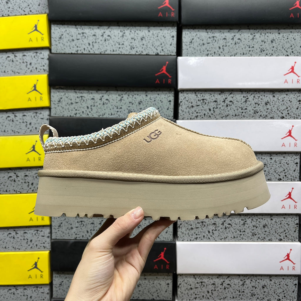 Snow Boots – Sand Sizes 35–40