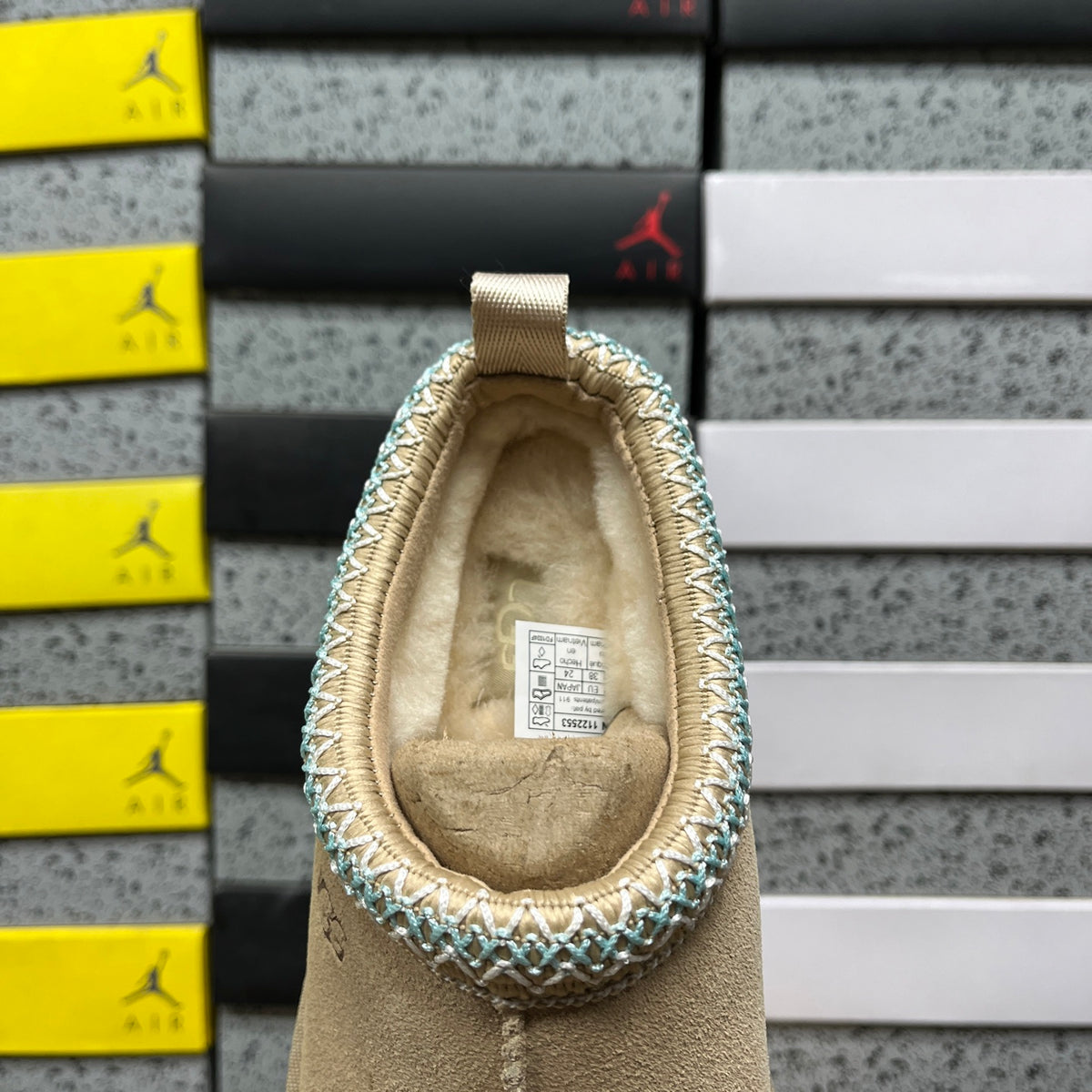 Snow Boots – Sand Sizes 35–40