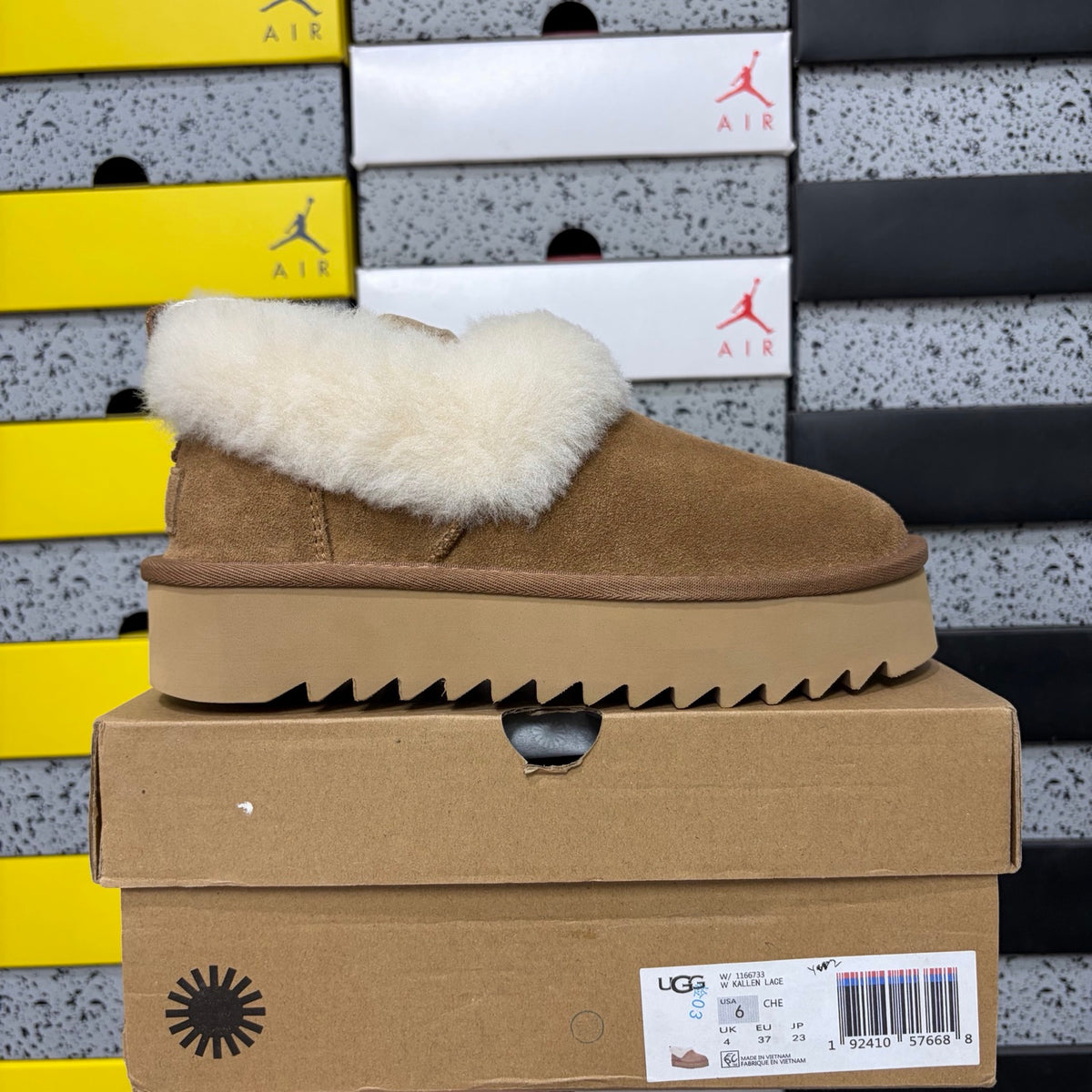 Grand Celebration Platform Snow Boots in Chestnut – Chunky Sole Winter Boots (EU Sizes 35–40)