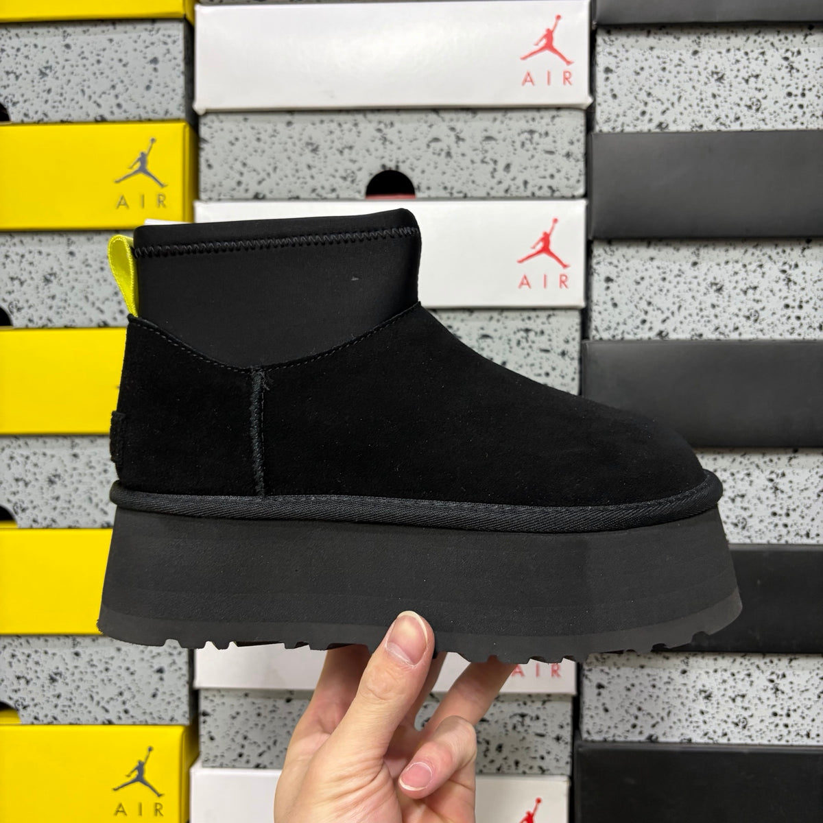 Deep-Shaft Snow Boots in Black – Tall Winter Boots (EU Sizes 35–40)