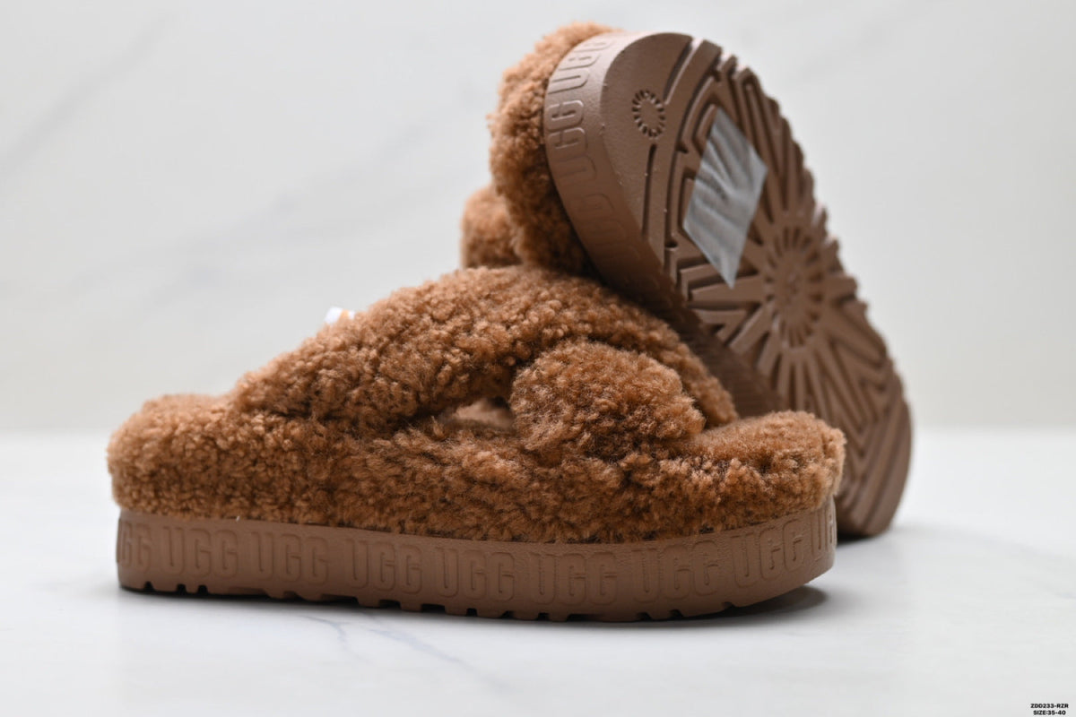 UGG Slipper Evolution Fluffy Platform Slides