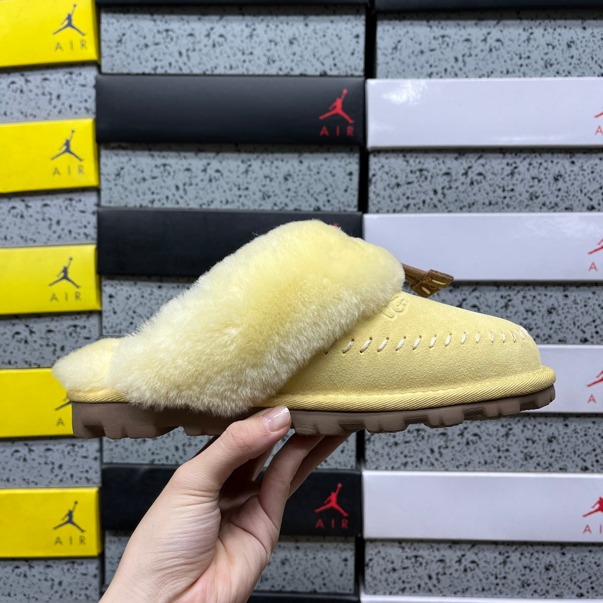 Snow Boots in Soft Yellow – Cozy Winter Boots (EU Sizes 35–40)