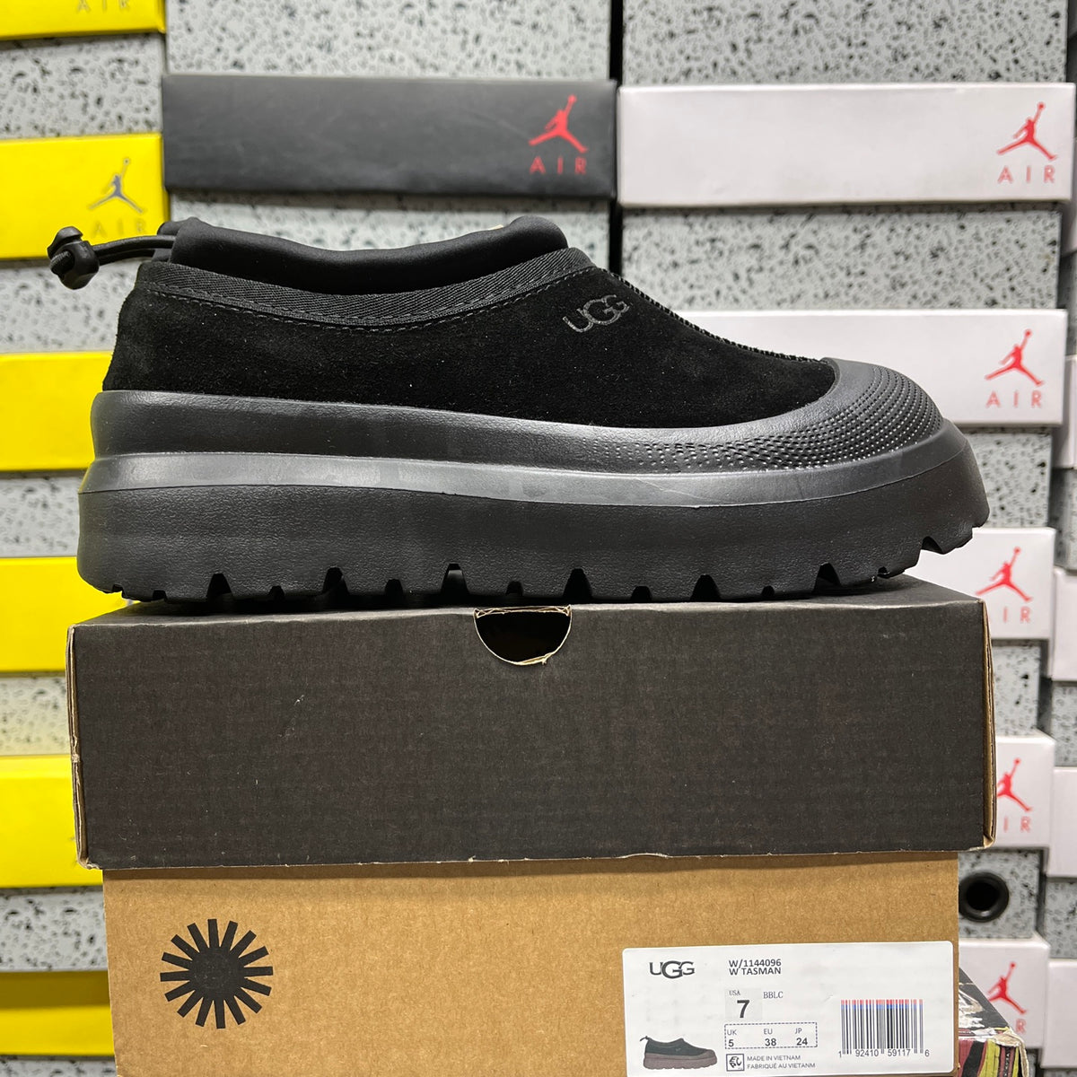 Snow Boots in Black – Wide Size Range Winter Boots (EU Sizes 35–45)