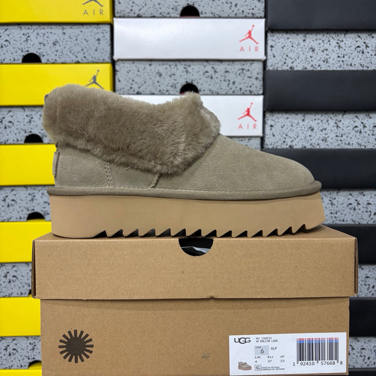 Grand Celebration Platform Snow Boots in Brown – Chunky Sole Winter Boots (EU Sizes 35–40)