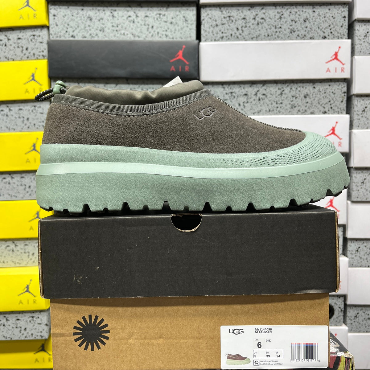 Snow Boots with Mint Green Sole – Wide Size Range Winter Boots (EU Sizes 35–45)