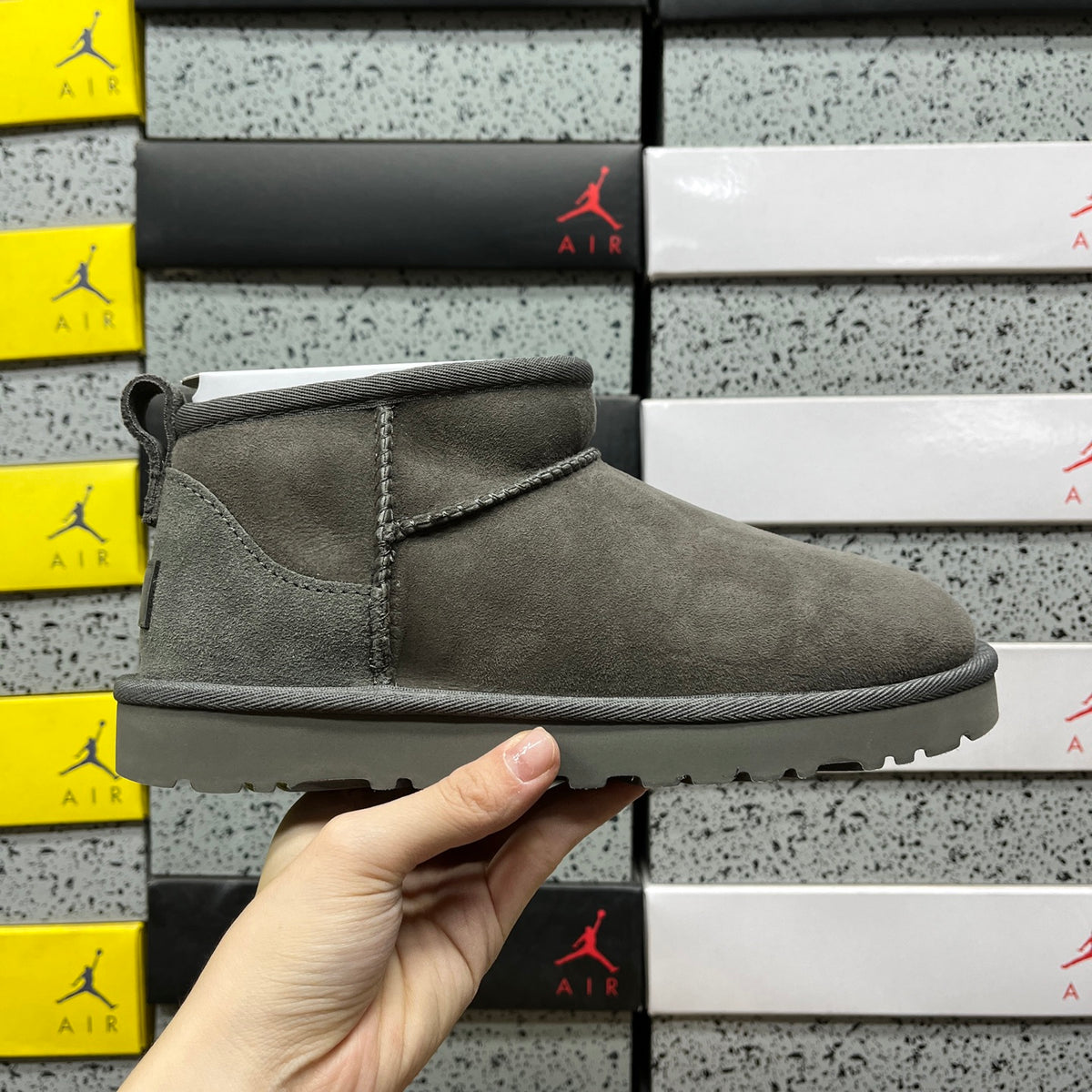 Snow Boots in Grey – Warm Winter Boots (EU Sizes 35–40)